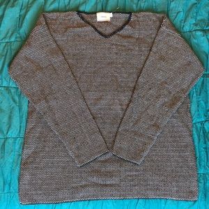 NWOT & NWT Minerals V-neck Thick Knit Sweater Size L